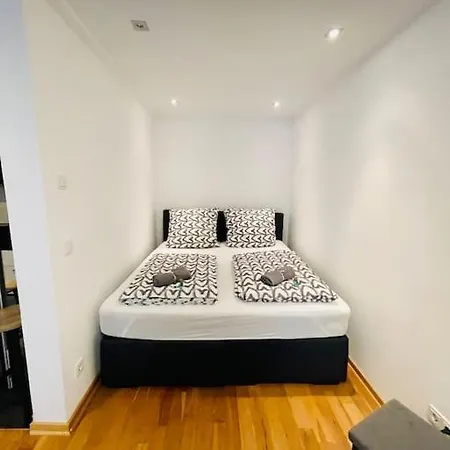 Exclusive Perfect - Perfect Location In No2 *