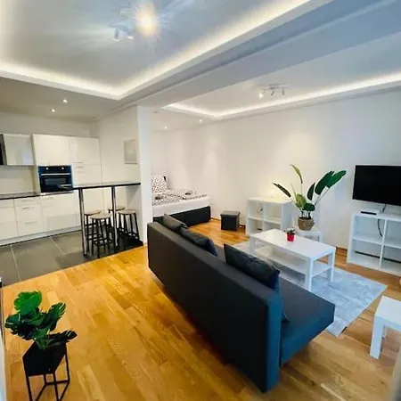 Exclusive Perfect - Perfect Location In No2 Leipzig