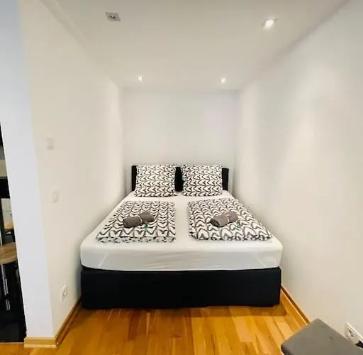 Exclusive Perfect - Perfect Location In No2 *